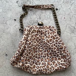 Adorable vintage leopard print bag Preowned vtg clueless animal print